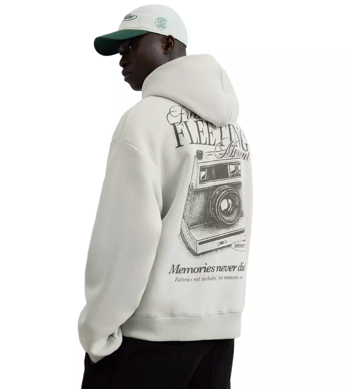 FEELING BERSHKA HOODIE