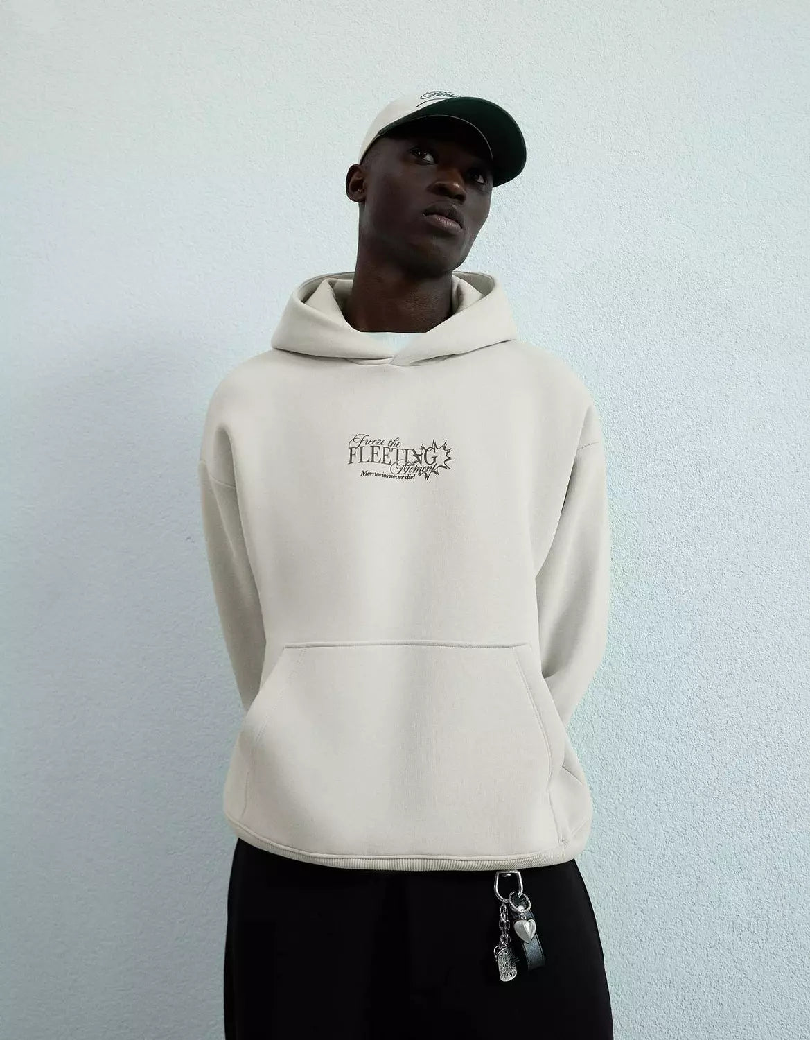 FEELING BERSHKA HOODIE
