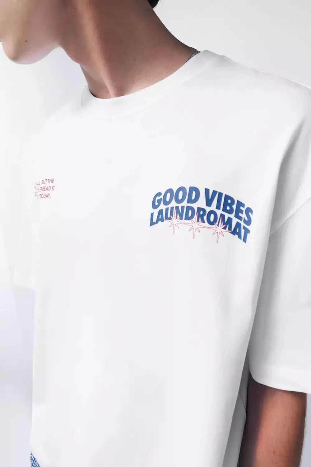 PULL&BEAR LAUNDROMAT GRAPHIC T-SHIRT