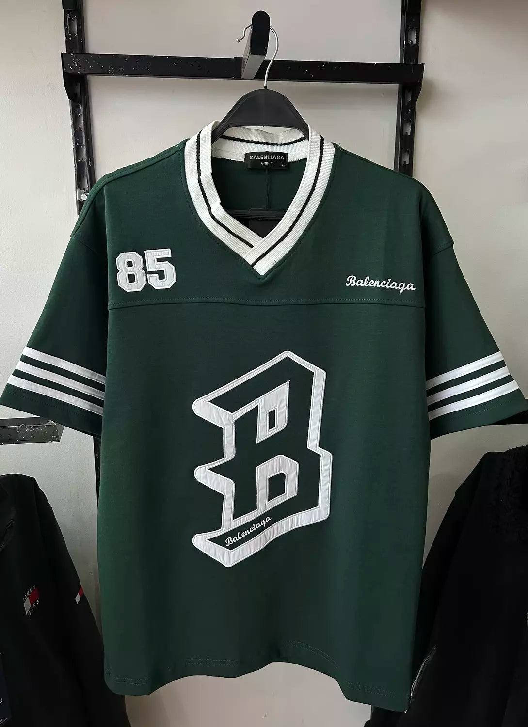 Logo Varsity Tee