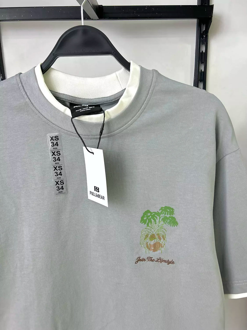 Pull&Bear Tropical Embroidered Oversized T-Shirt