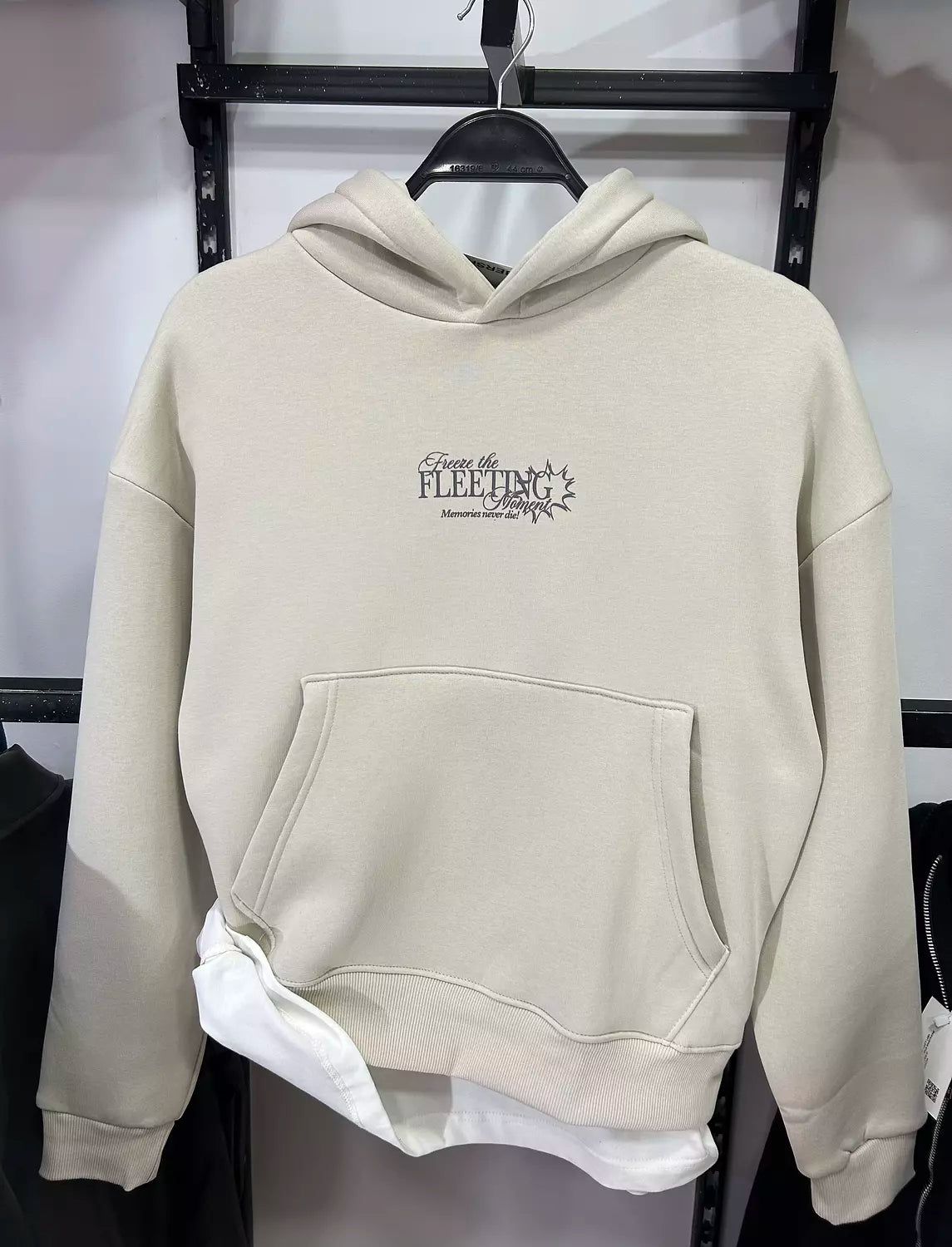 FEELING BERSHKA HOODIE