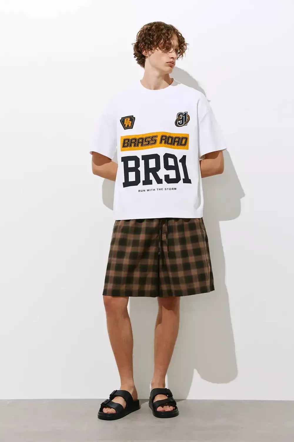 PULL&BEAR BRASS ROAD BOXY T-SHIRT