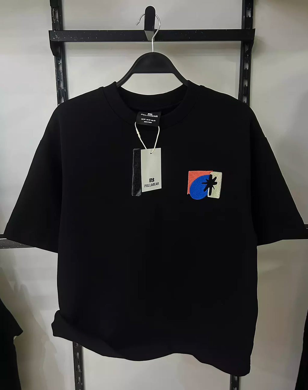 Pull&Bear Abstract Graphic Oversized T-Shirt – Black