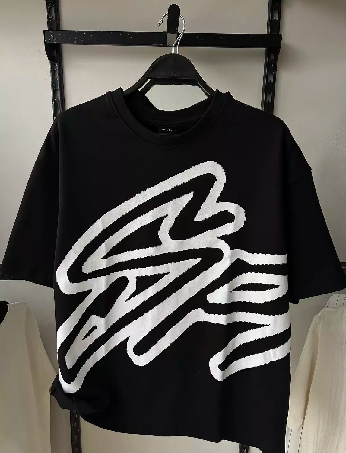 BERSHKA SHORT SLEEVE PRINT T-SHIRT