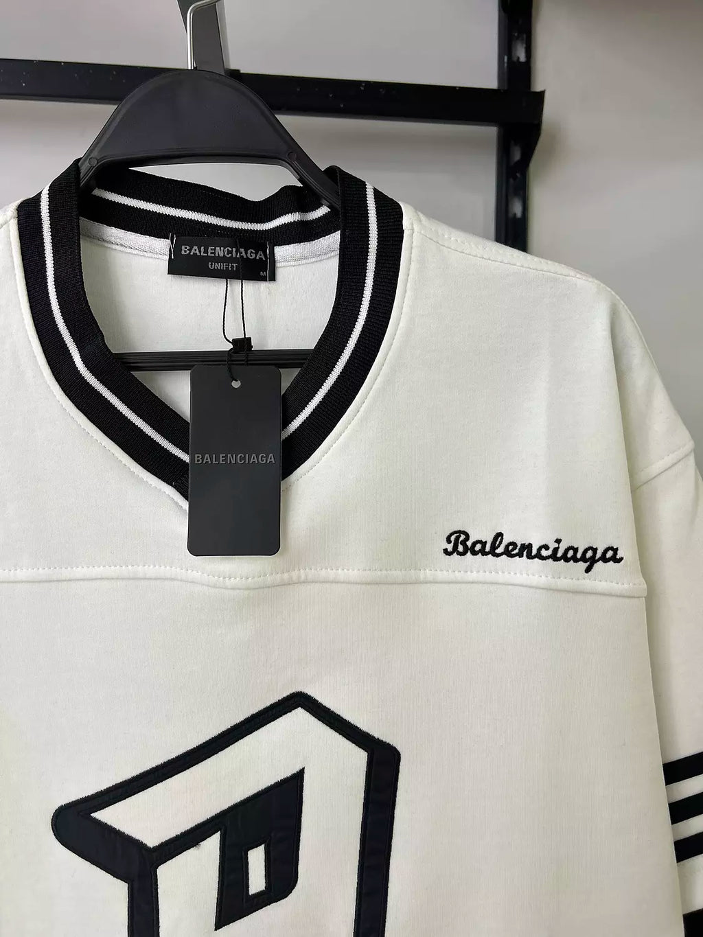 Logo Varsity Tee